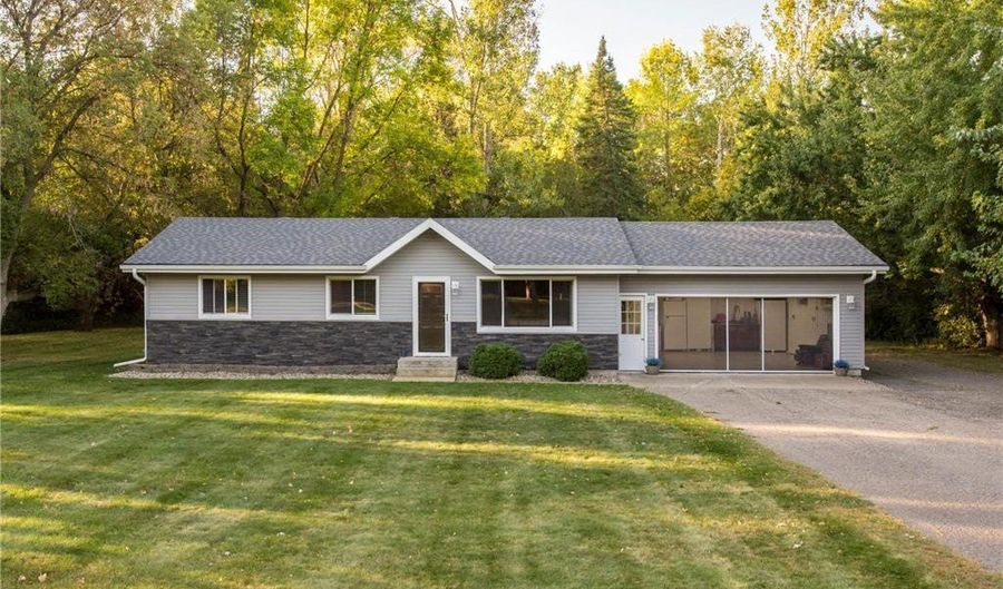 1706 Oak Knoll Dr NE, Alexandria, MN 56308 - 4 Beds, 2 Bath