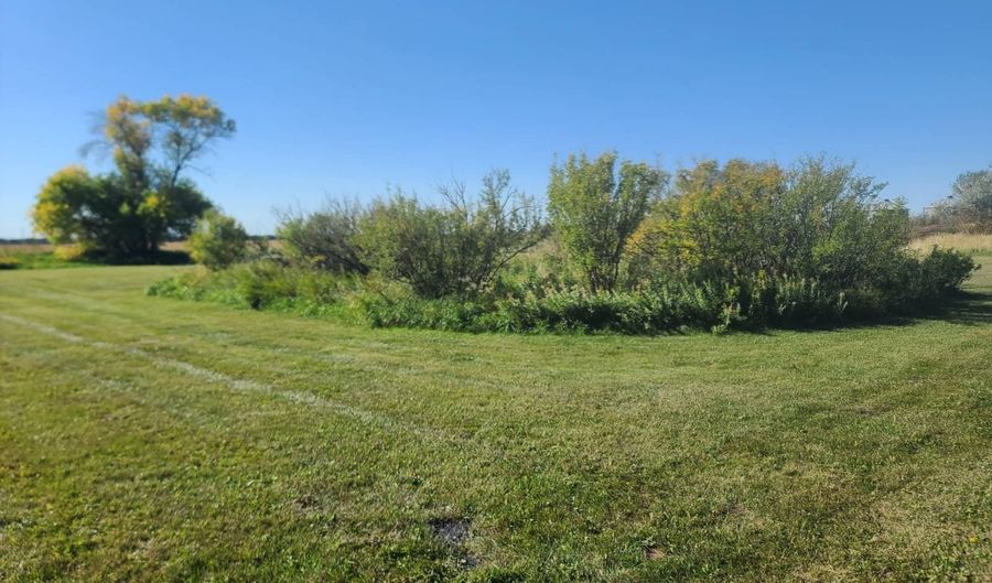 6-10 Pine St 6-10, Bottineau, ND 58318 - 0 Beds, 0 Bath