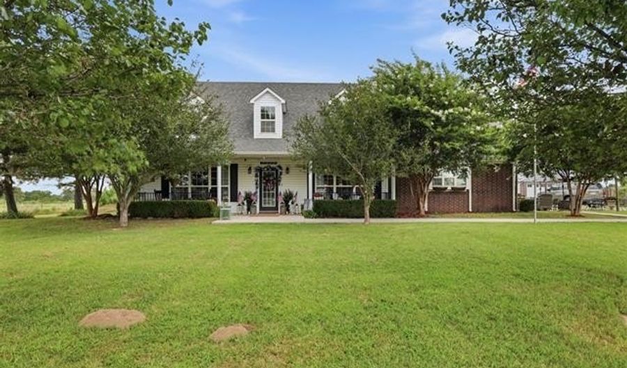 1093 W Boggy Depot, Atoka, OK 74525 - 4 Beds, 3 Bath