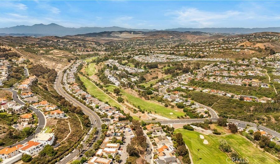 2 Cresta Del Sol, San Clemente, CA 92673 - 5 Beds, 6 Bath