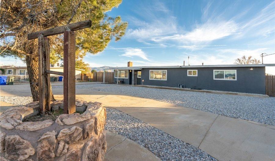 22947 Lucilla Rd, Apple Valley, CA 92308 - 3 Beds, 1 Bath