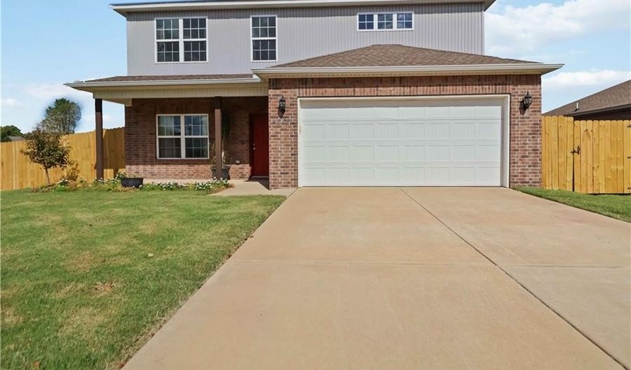 4212 SW Comstock Ave, Bentonville, AR 72713 - 4 Beds, 3 Bath