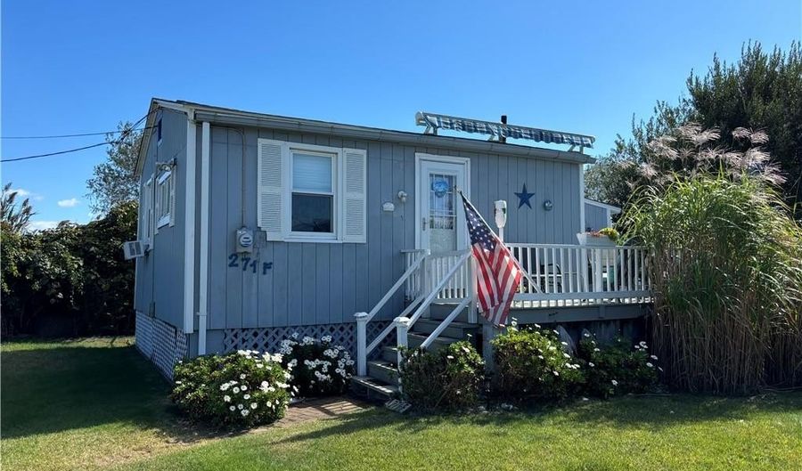 271 Great Island Rd, Narragansett, RI 02882 - 2 Beds, 1 Bath