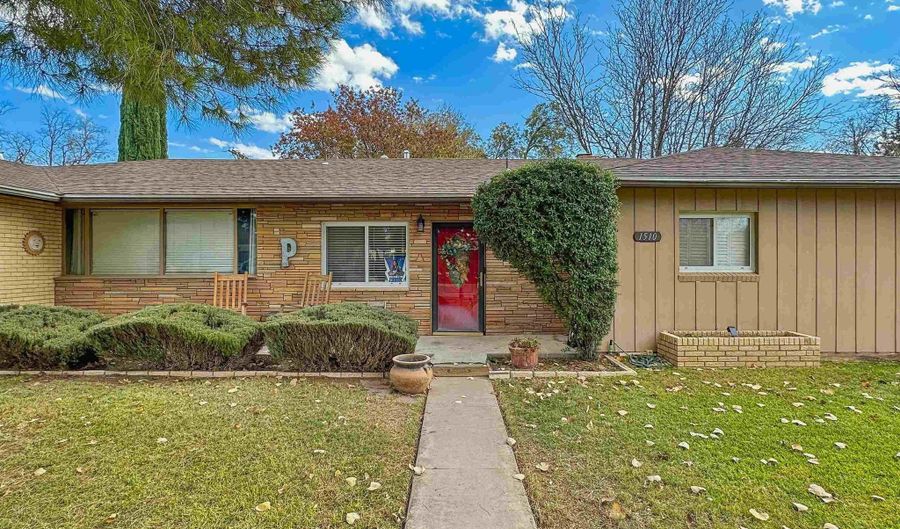 1510 S Country Club Cir, Carlsbad, NM 88220 - 4 Beds, 3 Bath