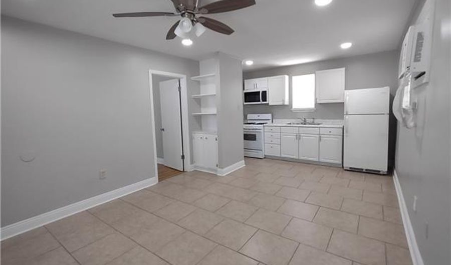 116 YORKE St C, Belle Chasse, LA 70037 - 1 Beds, 1 Bath