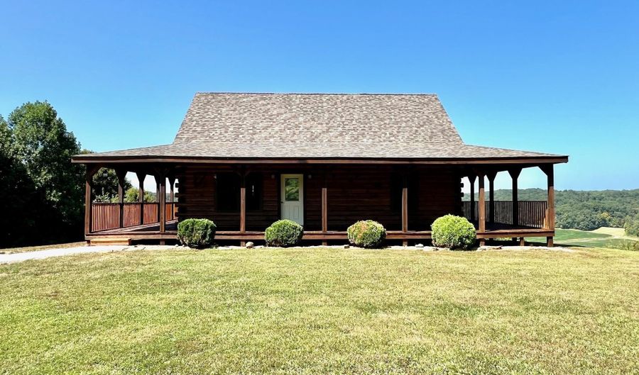1107 Ditney Rdg, Bedford, IN 47421 - 4 Beds, 2 Bath