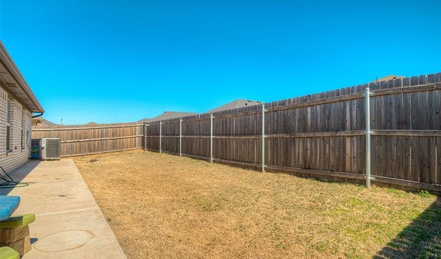 428 Vista Dr, Yukon, OK 73099 - 4 Beds, 2 Bath