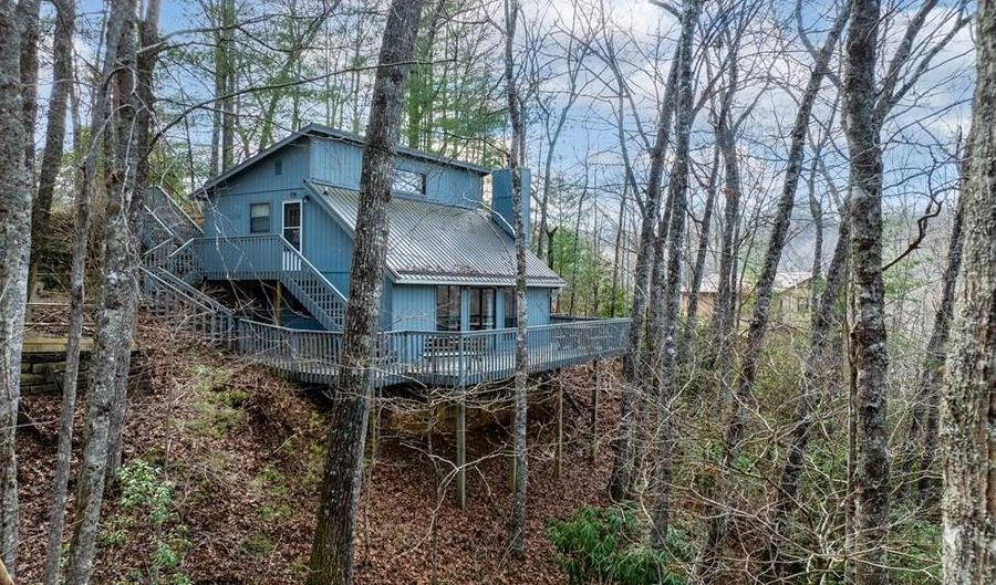 319 Pine Ridge Trl, Almond, NC 28702 - 2 Beds, 2 Bath