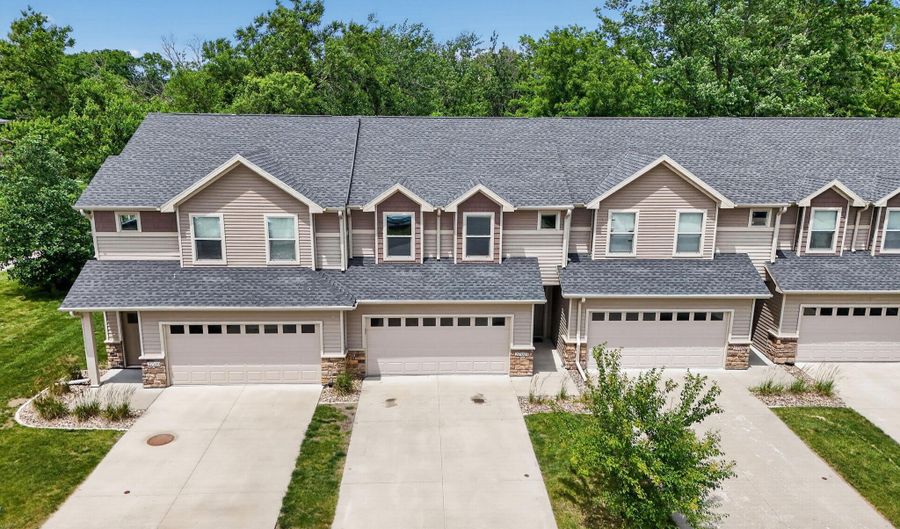 2707 Bobcat Dr, Ames, IA 50014 - 3 Beds, 3 Bath