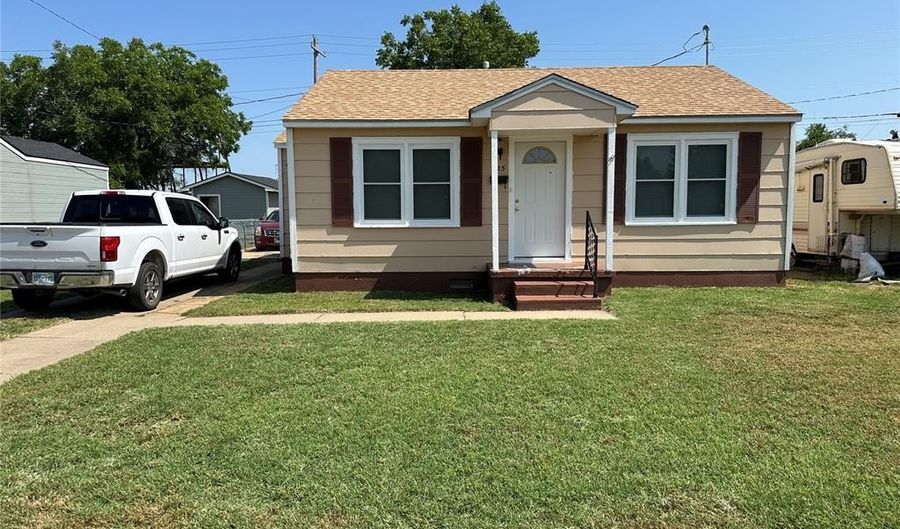 925 E Katy Dr, Altus, OK 73521 - 2 Beds, 1 Bath