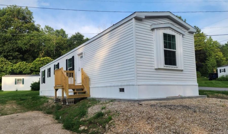 10 Cassie Ln, Bennington, VT 05201 - 2 Beds, 2 Bath