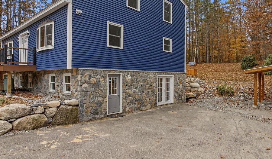 532 Frank C Gilman Hwy, Alton, NH 03809 - 4 Beds, 3 Bath