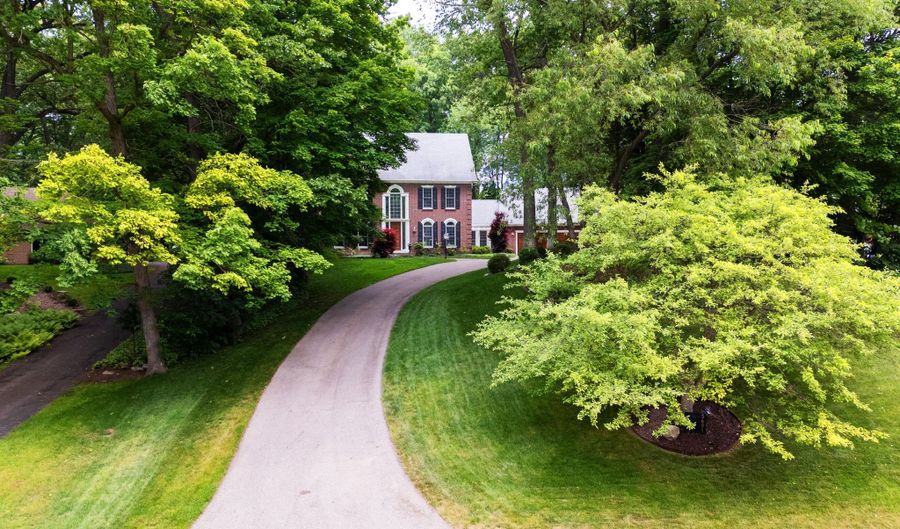 5691 Forest Gln SE, Ada, MI 49301 - 4 Beds, 4 Bath