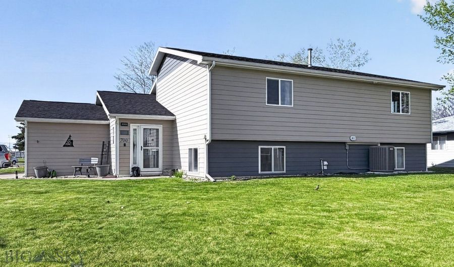 700 Mayfair, Belgrade, MT 59714 - 5 Beds, 3 Bath
