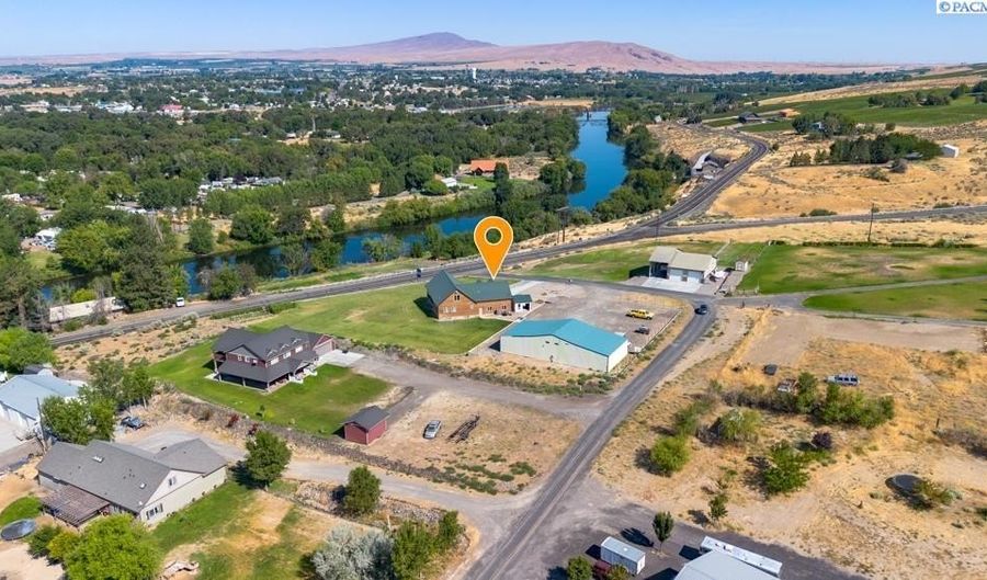 29904 N 113 Pr NE, Benton City, WA 99320 - 3 Beds, 4 Bath