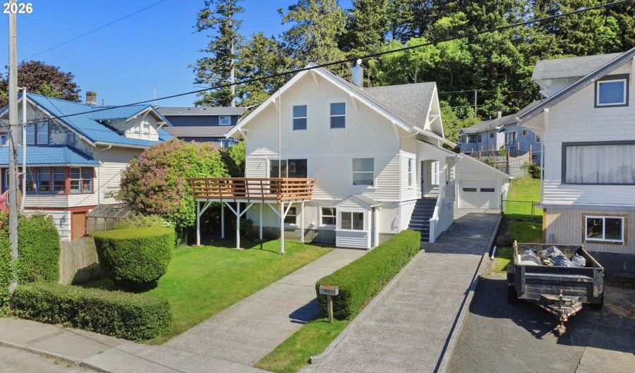 671 FLORENCE Ave, Astoria, OR 97103 - 5 Beds, 3 Bath
