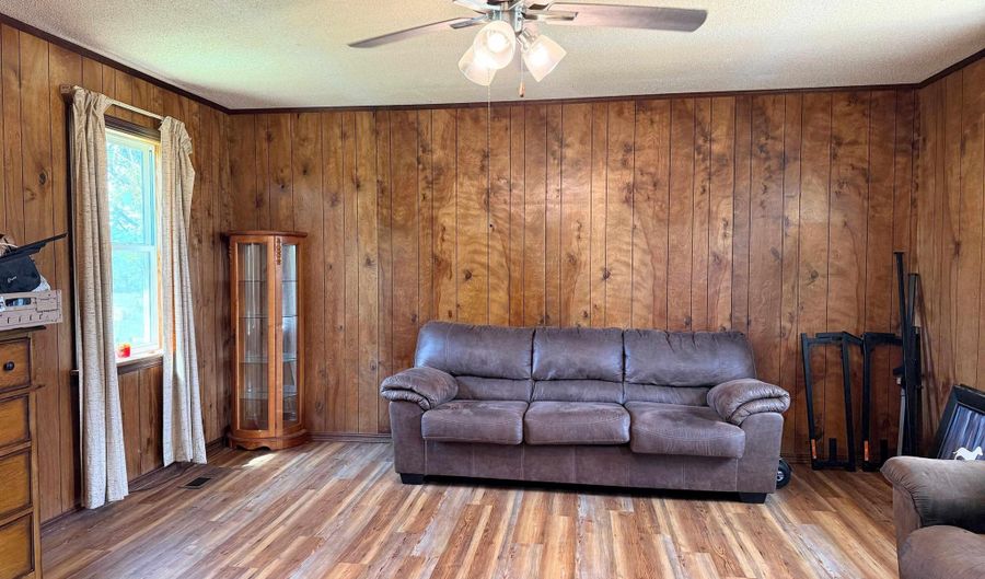 500 Gravel Hill Rd, Altus, AR 72821 - 3 Beds, 1 Bath