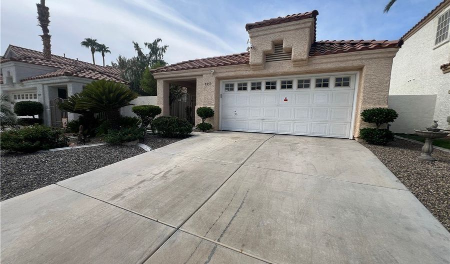 9353 Buckhaven Dr, Las Vegas, NV 89117 - 2 Beds, 2 Bath