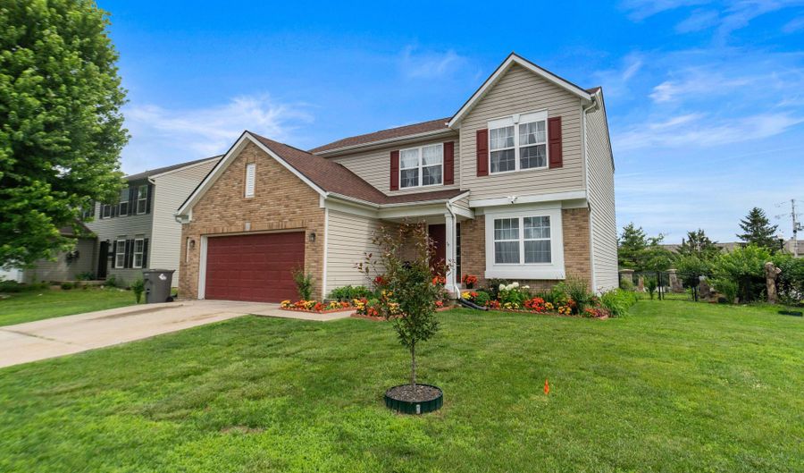 6951 Governors Pointe Blvd, Indianapolis, IN 46217 - 4 Beds, 3 Bath