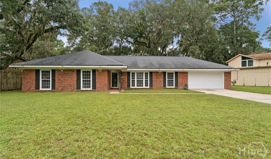 13302 Chesterfield Dr, Savannah, GA 31419 - 4 Beds, 2 Bath