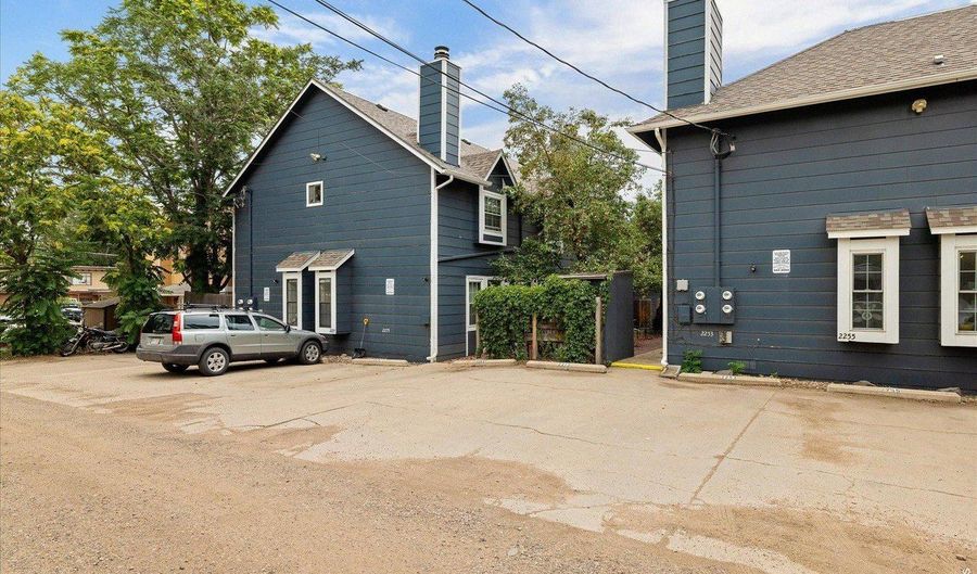 2253 Spruce St 2, Boulder, CO 80302 - 3 Beds, 2 Bath