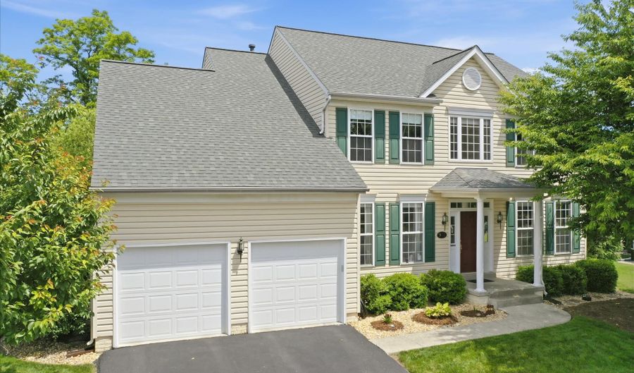 903 BROOKRIDGE Dr, Boonsboro, MD 21713 - 4 Beds, 3 Bath