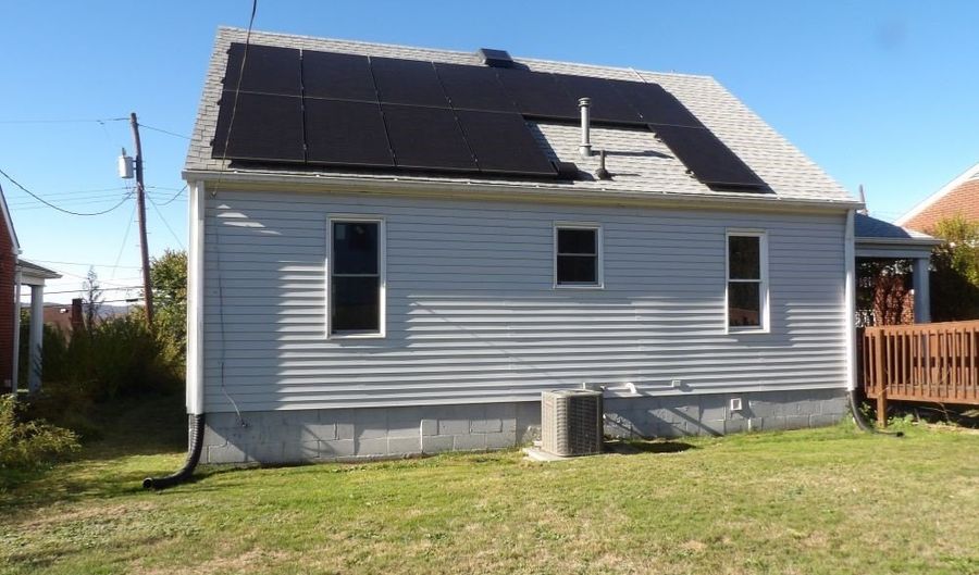 808 Grand Ave, Aliquippa, PA 15001 - 3 Beds, 0 Bath
