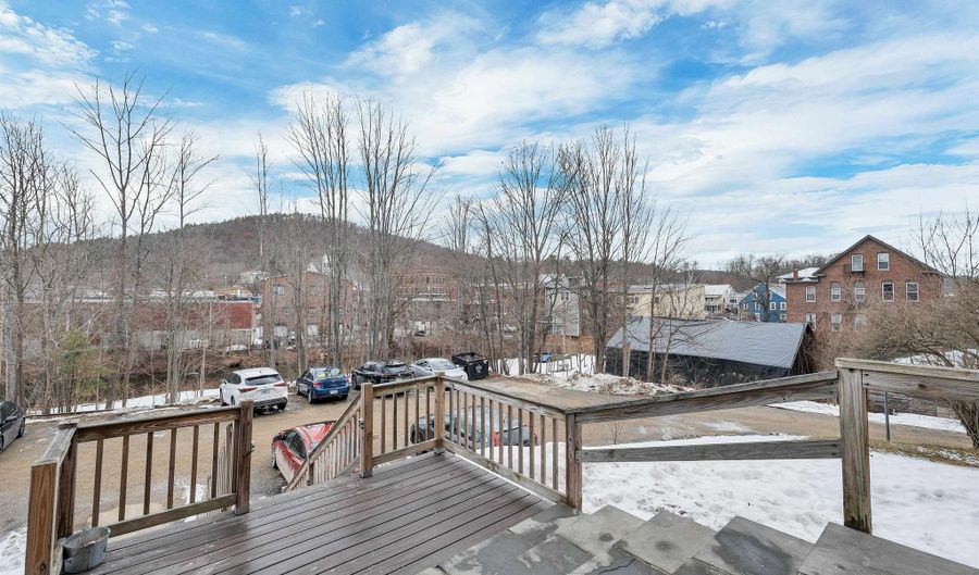 30 Beech St 2D, Bristol, NH 03222 - 2 Beds, 1 Bath