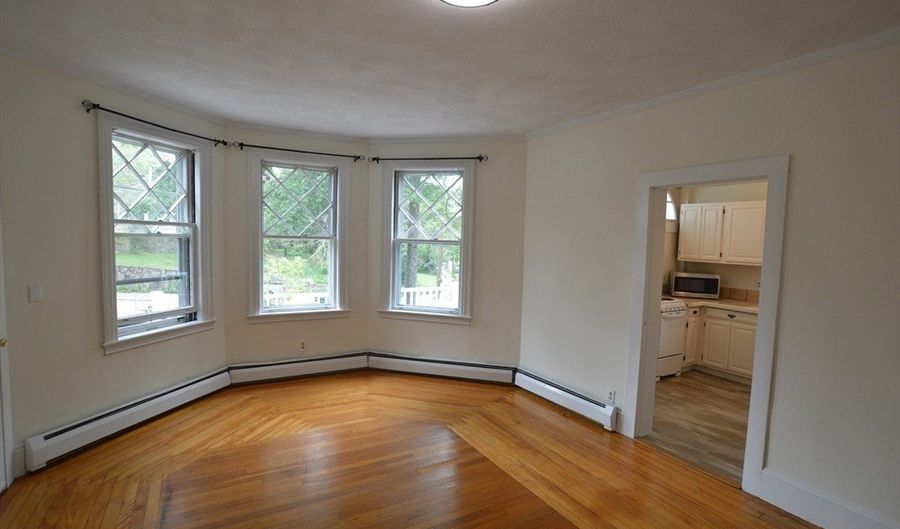 28 Columbus Ave 1, Beverly, MA 01915 - 1 Beds, 1 Bath
