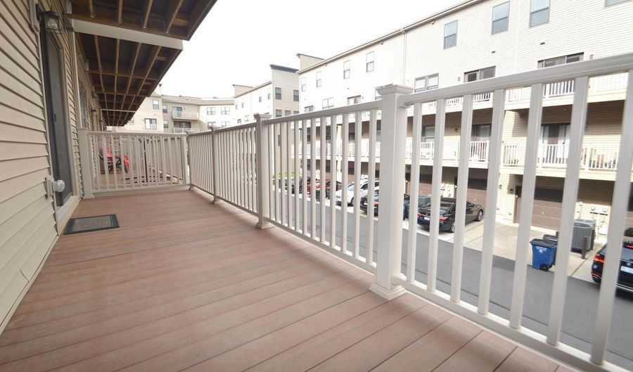 20508 MILBRIDGE Ter, Ashburn, VA 20147 - 3 Beds, 2 Bath