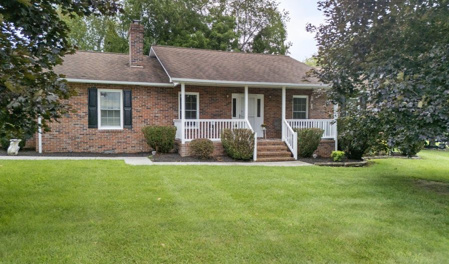 506 Cherry Hill Dr, Abingdon, VA 24210 - 4 Beds, 2 Bath