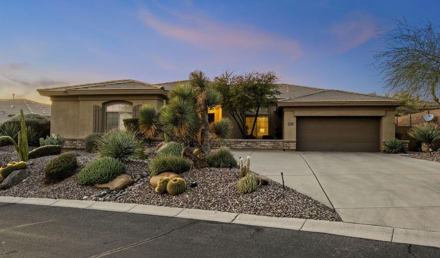 42010 N HARBOUR TOWN Ct, Anthem, AZ 85086 - 3 Beds, 3 Bath