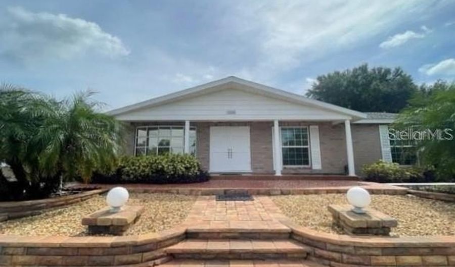 1326 LAKE ARIANA Blvd, Auburndale, FL 33823 - 3 Beds, 2 Bath