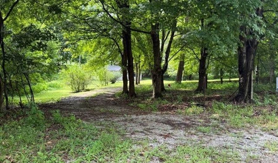328 Patricia Ln, Bedford, IN 47421 - 3 Beds, 2 Bath