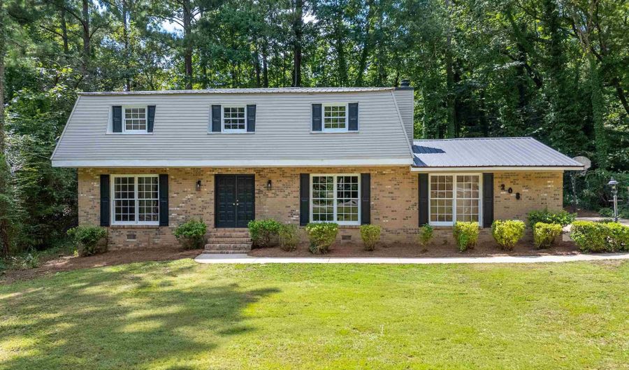 208 SHAMROCK Rd, Anniston, AL 36207 - 4 Beds, 4 Bath