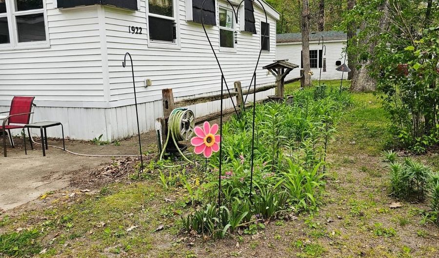 1922 Laura St 3, Allegan, MI 49010 - 2 Beds, 2 Bath
