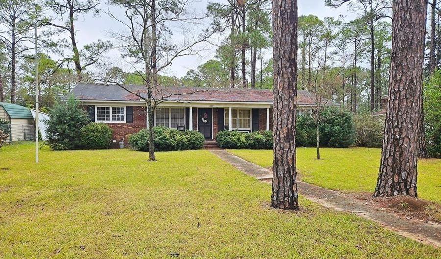 2317 WHISPERING PINES Rd, Albany, GA 31707 - 3 Beds, 2 Bath