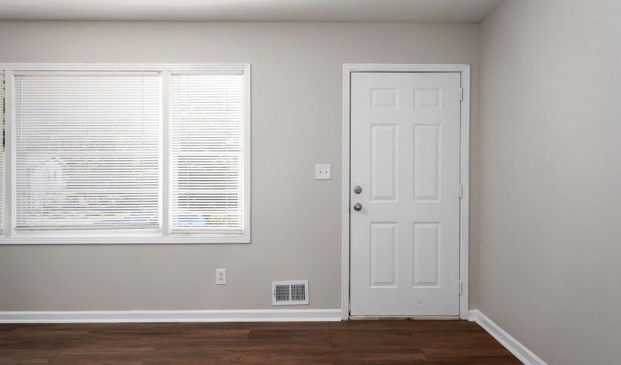 4017 FLOWERS St, Adamsville, AL 35005 - 3 Beds, 1 Bath