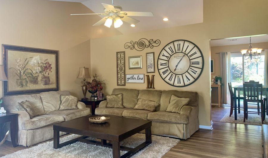 785 Thornbird Cir, Boiling Springs, SC 29316 - 3 Beds, 2 Bath