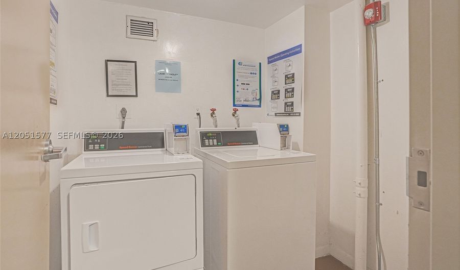 9800 W Bay Harbor Dr 309, Bay Harbor Islands, FL 33154 - 2 Beds, 2 Bath