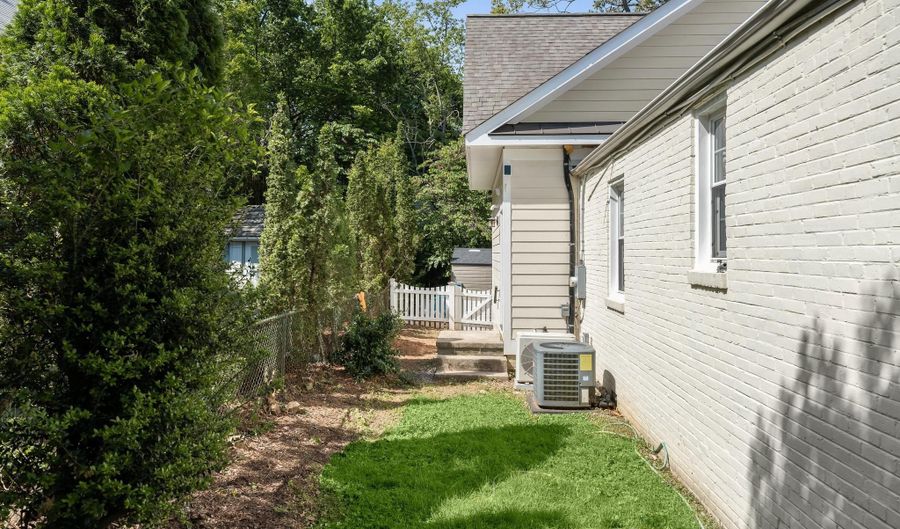 4908 BAYARD Blvd, Bethesda, MD 20816 - 3 Beds, 3 Bath