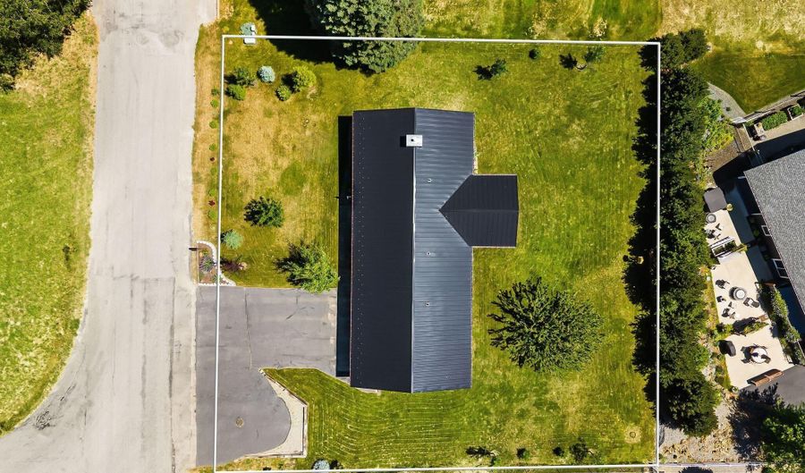 6872 Westview Dr, Bonners Ferry, ID 83805 - 4 Beds, 3 Bath