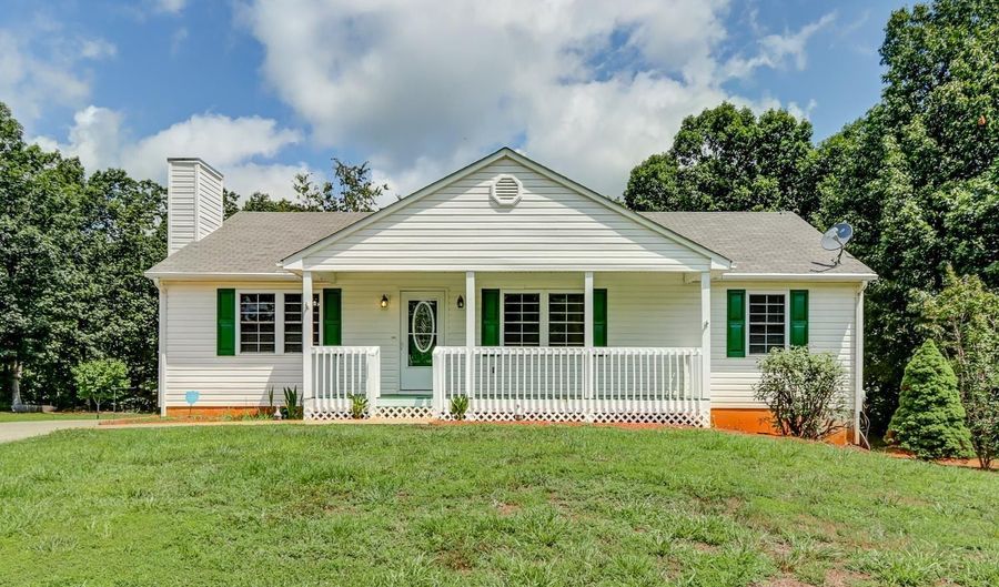 173 Pine Tag Ln, Appomattox, VA 24522 - 3 Beds, 2 Bath