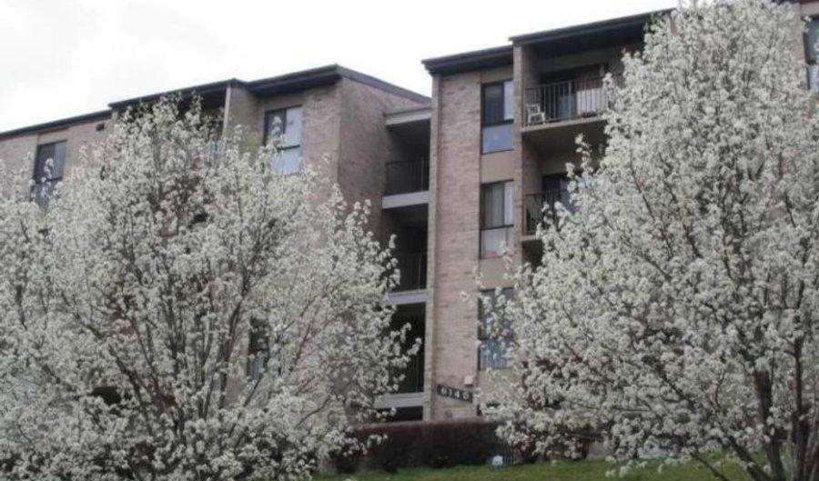 6145 EDSALL Rd 6145J, Alexandria, VA 22304 - 1 Beds, 1 Bath