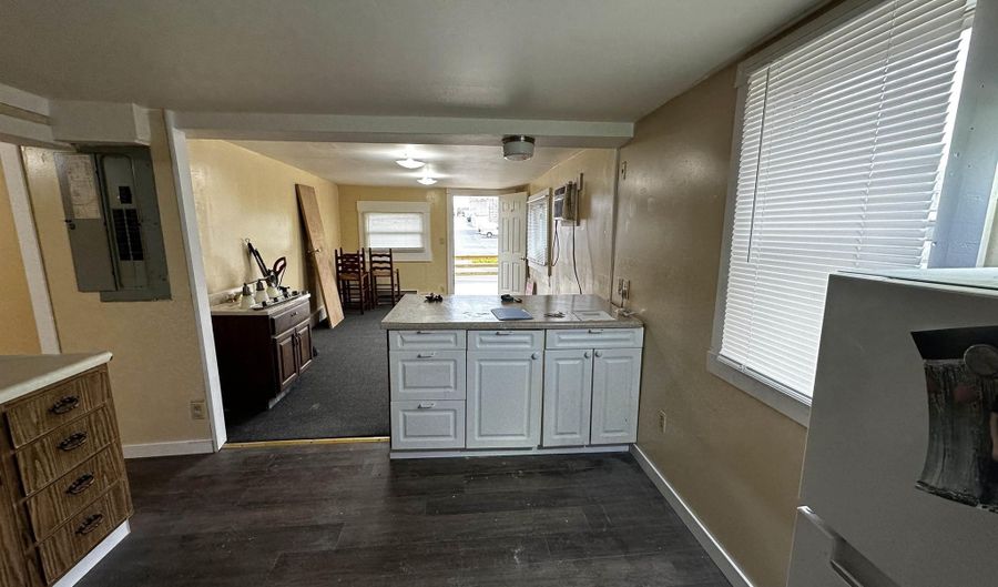 1118- B W 17th St B, Bedford, IN 47421 - 1 Beds, 1 Bath