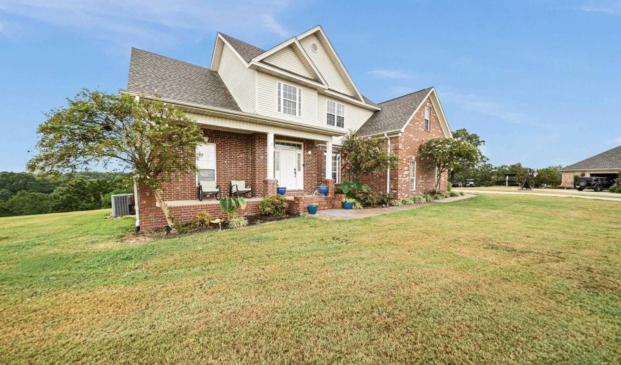 104 Autumn Ln, Beebe, AR 72012 - 5 Beds, 3 Bath
