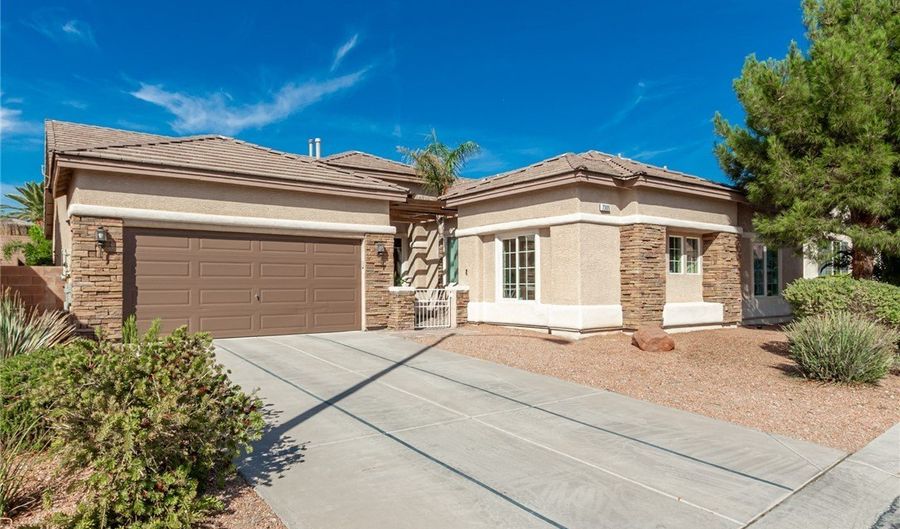 7305 Gentle Valley St, Las Vegas, NV 89149 - 5 Beds, 5 Bath