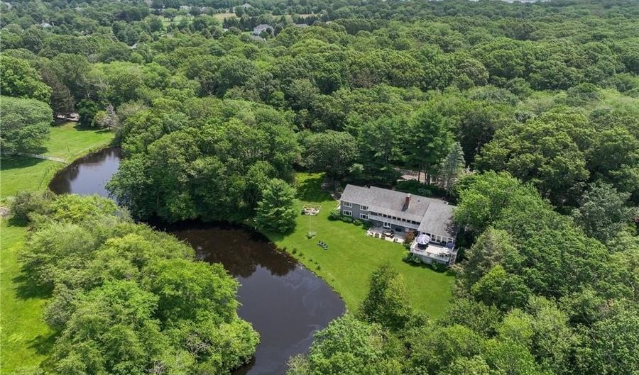 469 Fletcher Rd, North Kingstown, RI 02852 - 5 Beds, 4 Bath