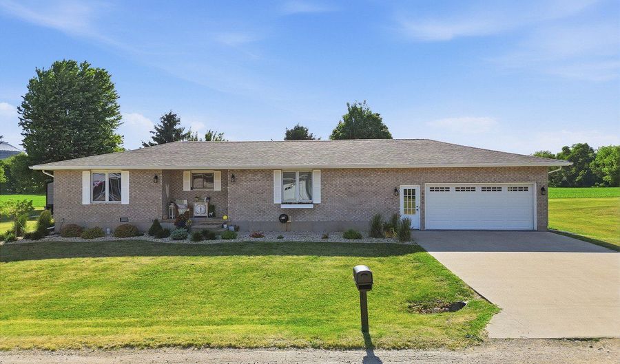 456 N Northland Ave, Amboy, IL 61310 - 3 Beds, 3 Bath