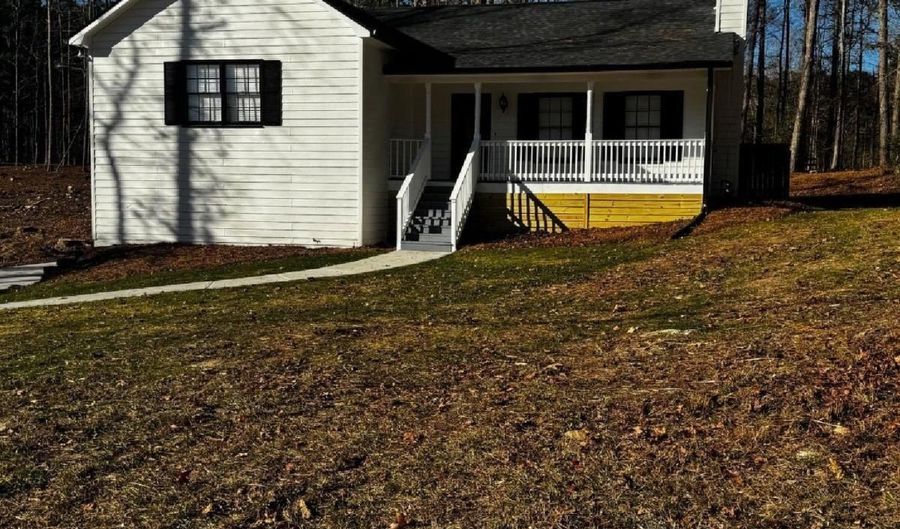 4687 Hilltop Dr NW, Acworth, GA 30101 - 3 Beds, 2 Bath